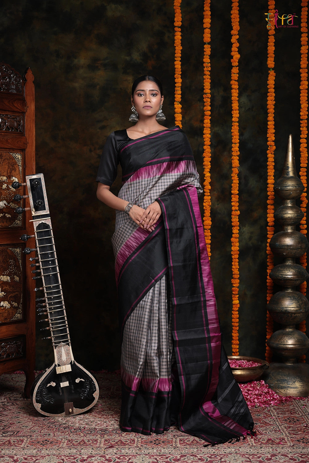 Grey Handloom Pure Silk Saree With Black Check