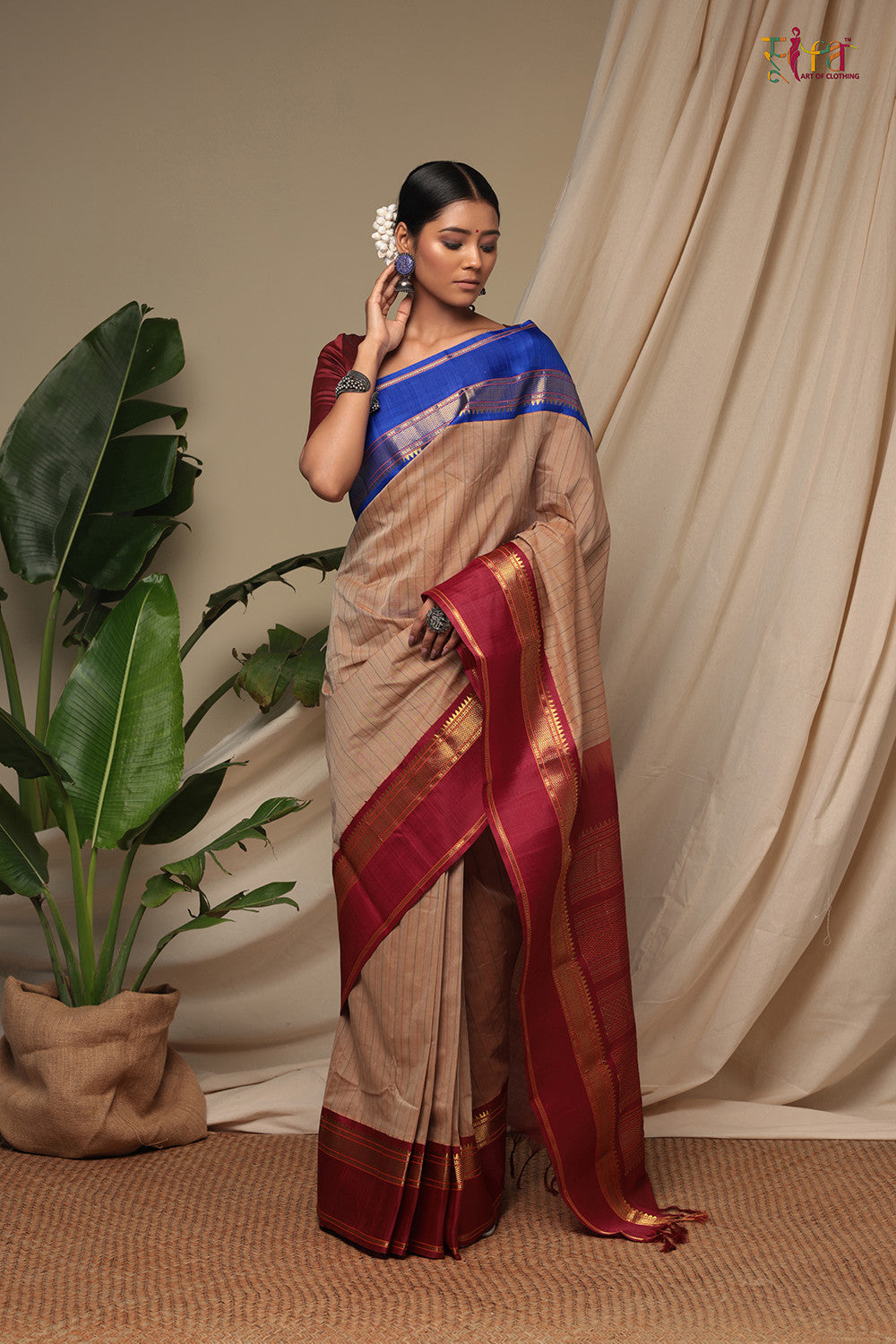 Handloom Wood Brown Pure Cotton Kanchi Saree With Pure Silk Border & Pallu