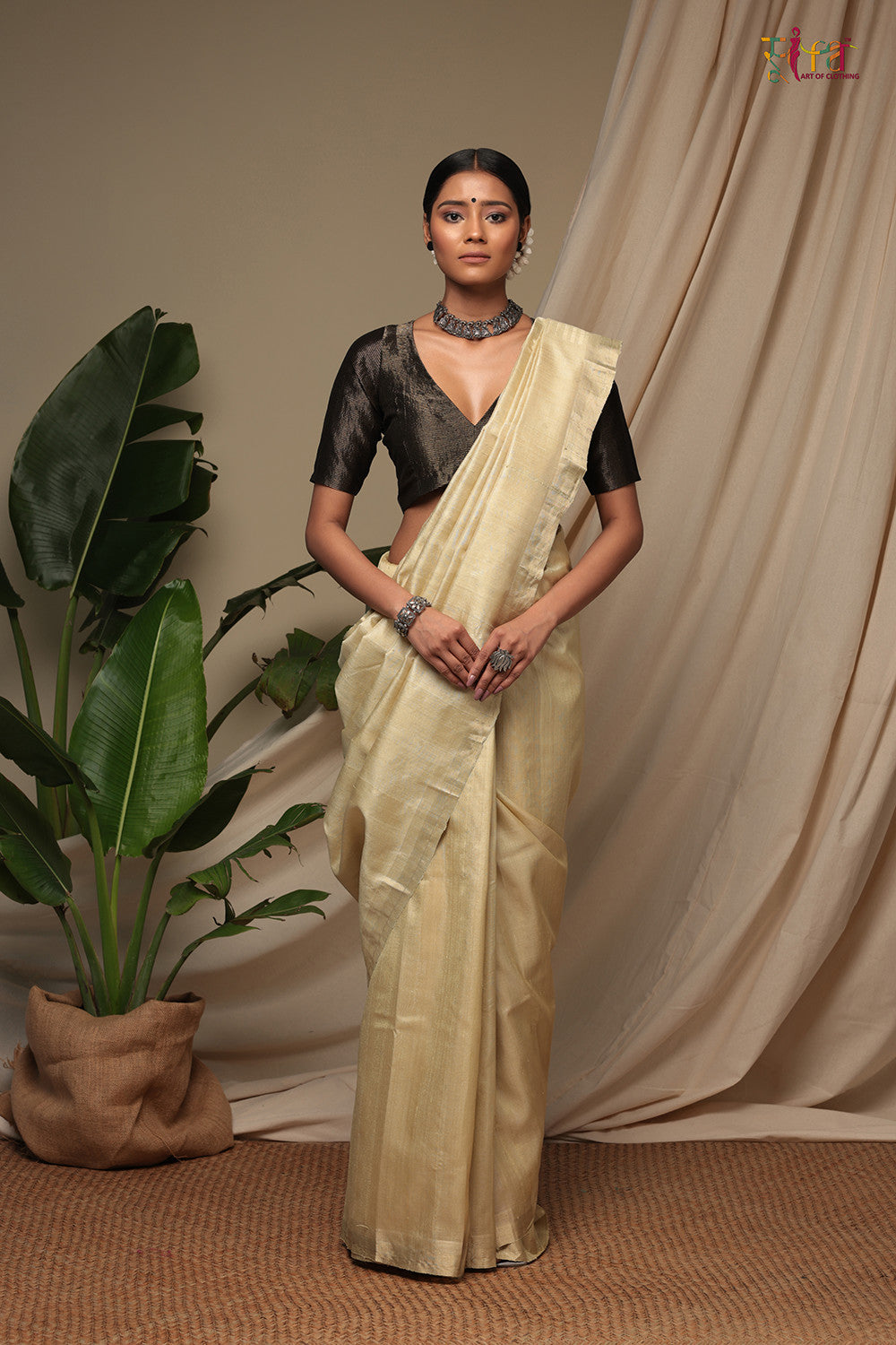 Handloom Almond White Pure Tussar Silk Kanchi Saree With Zari Border