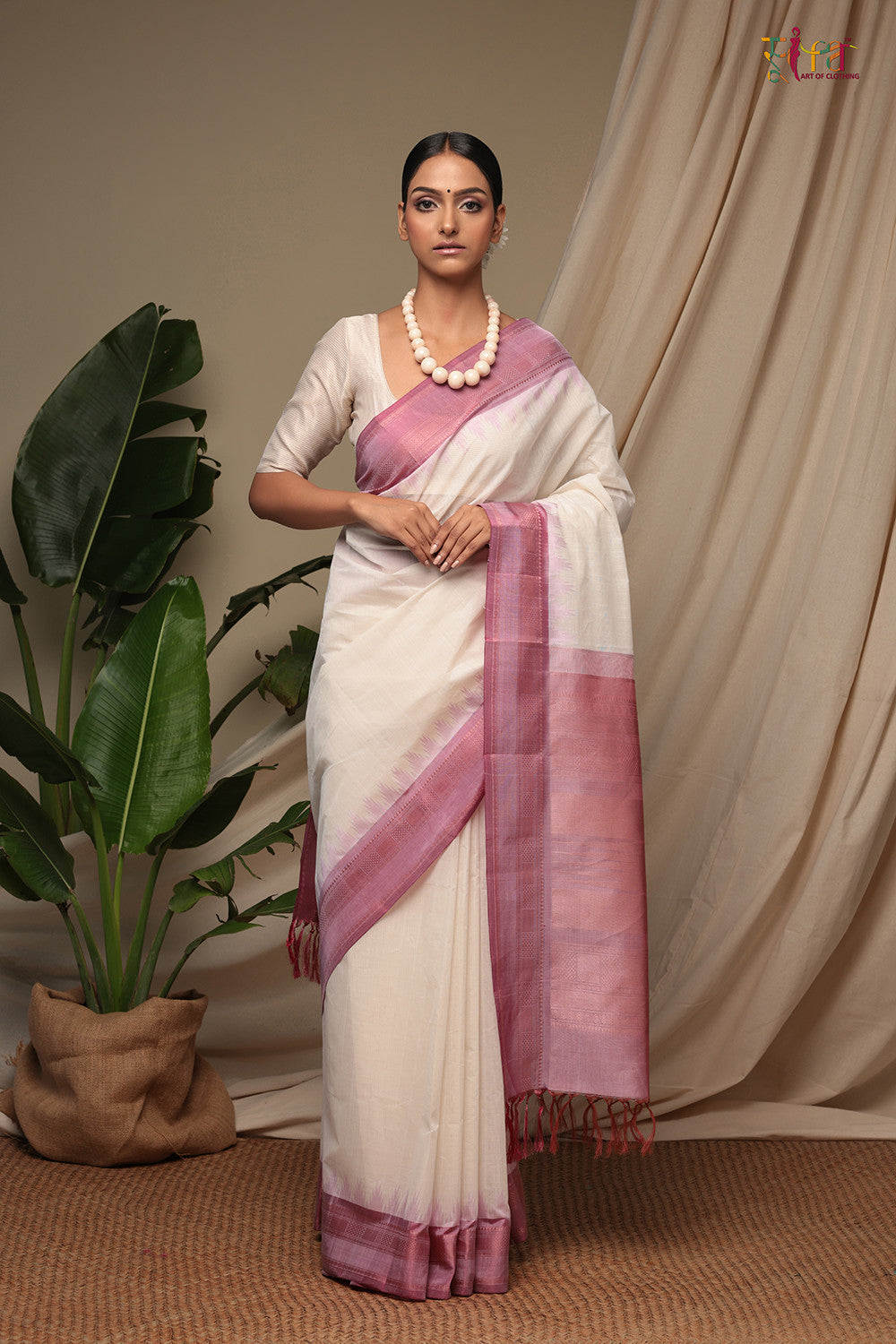 Handloom White Pure Cotton Kanchi Saree With Silk Border