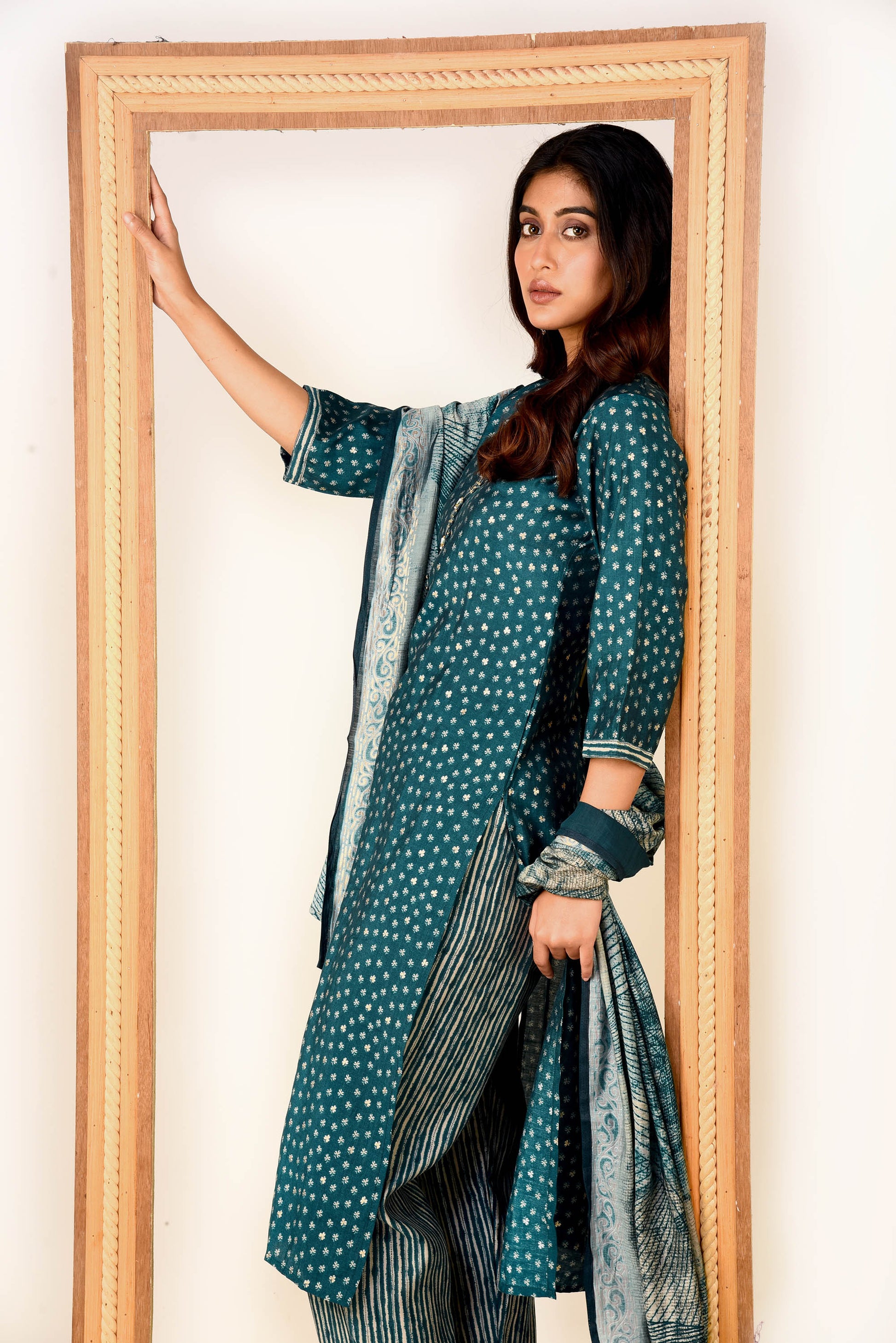 Rama Green Satin Printed Straight Fit Kurta 