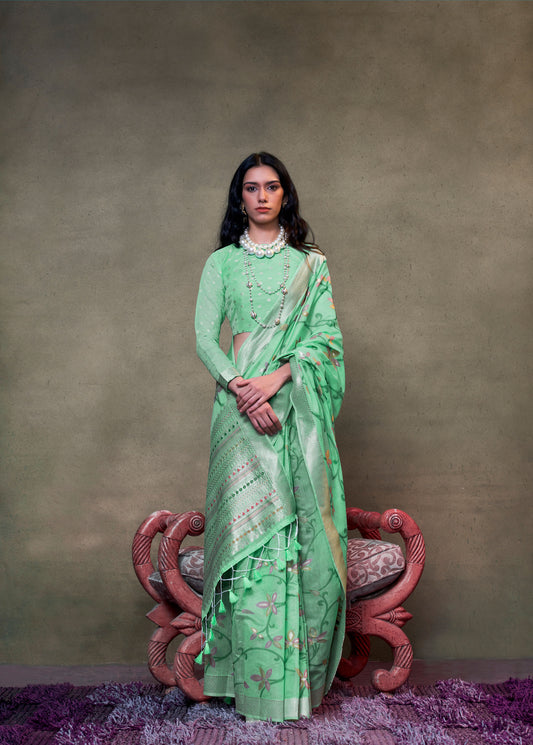 Green Kamdani Handwoven Jamdani Spun Saree