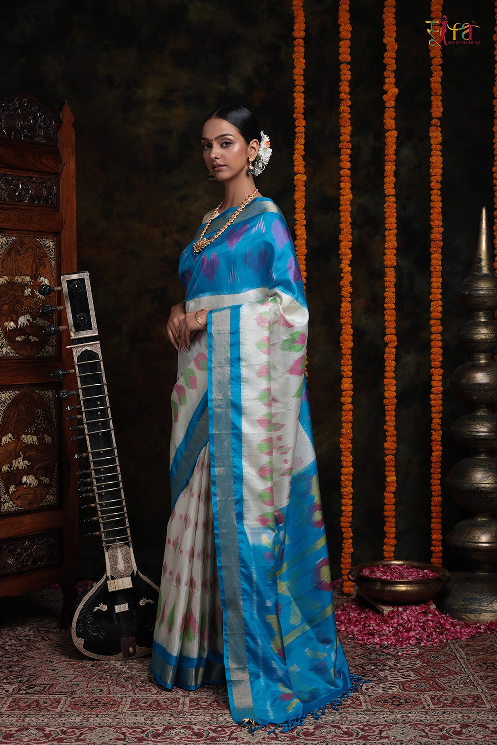 Handloom Blue And Cream Pure Mulberry Silk Saree With Zari Border