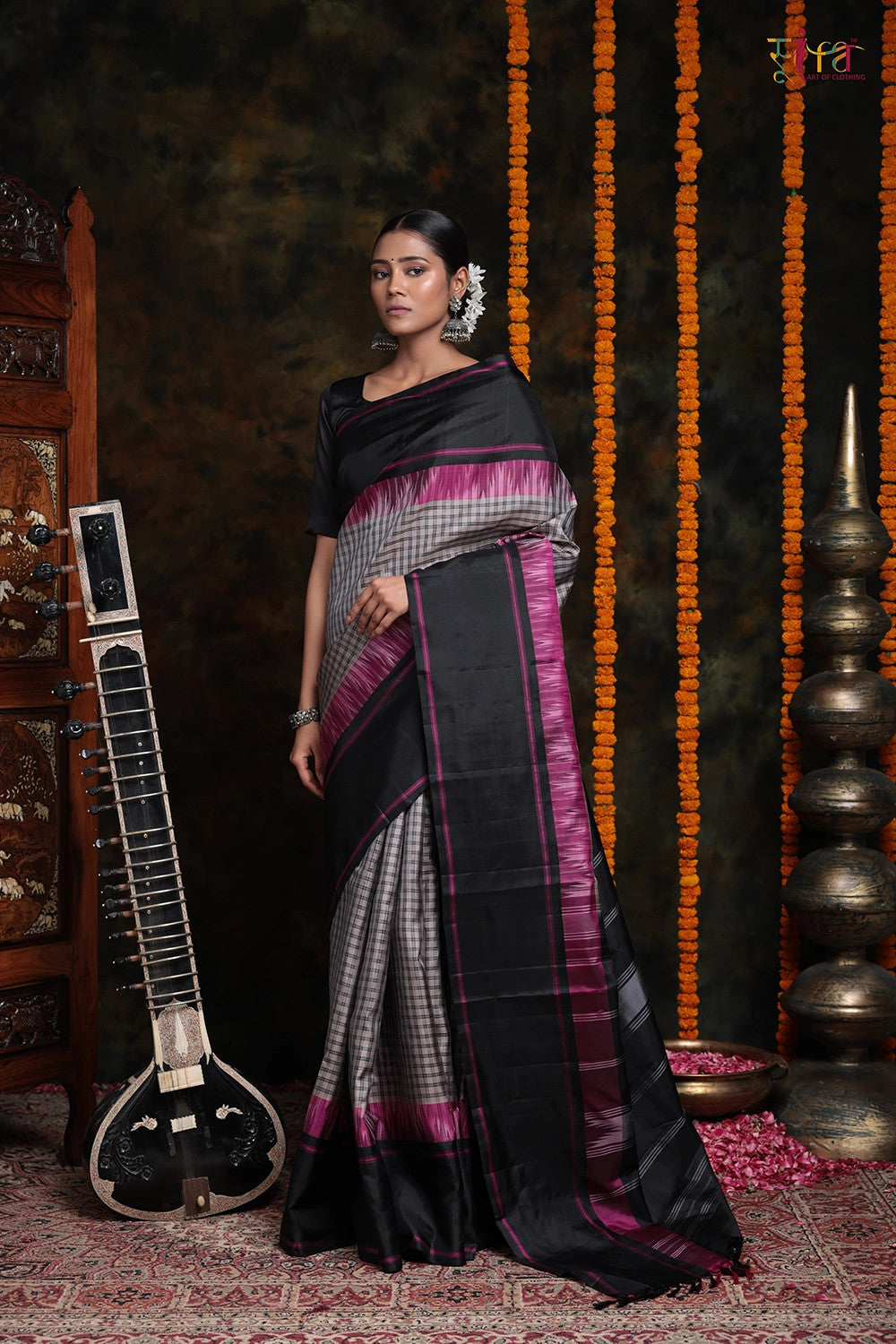 Grey Handloom Pure Silk Saree With Black Check