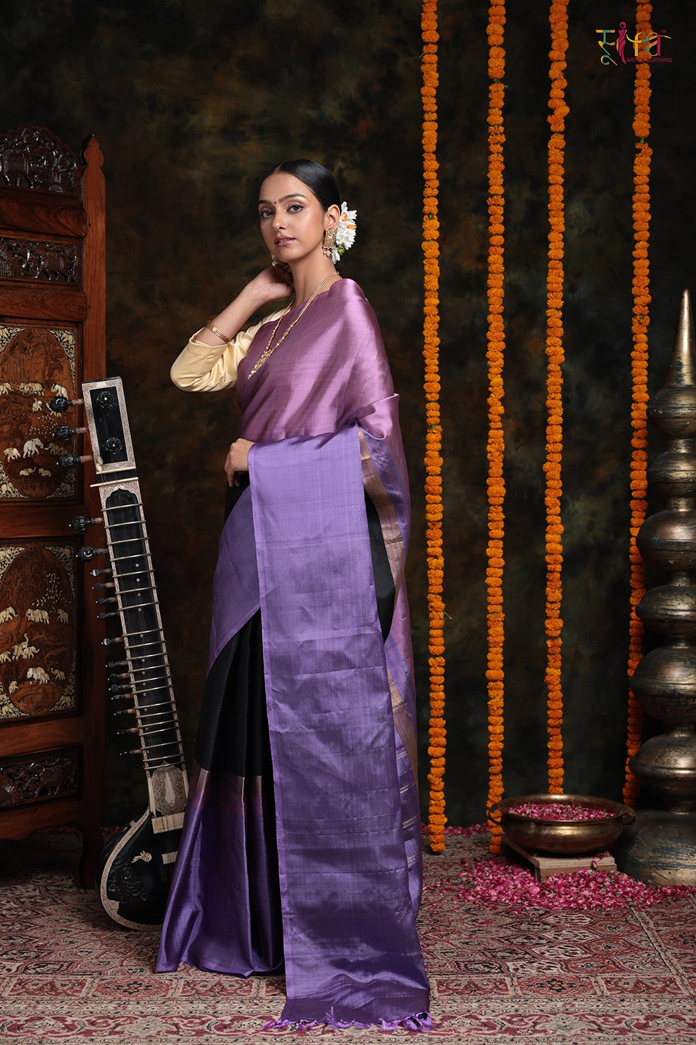 Orchid Voilet & Black Handloom Pure Silk Saree