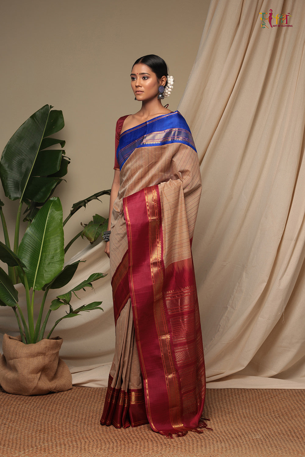 Handloom Wood Brown Pure Cotton Kanchi Saree With Pure Silk Border & Pallu