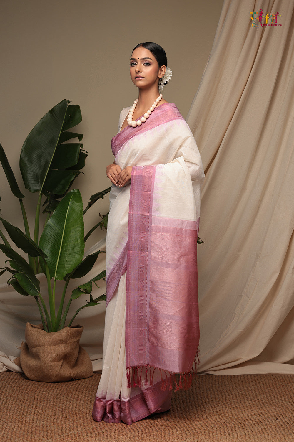 Handloom White Pure Cotton Kanchi Saree With Silk Border