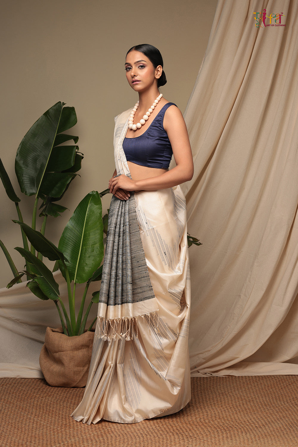 Handloom Pearl White Pure Silk Kanchi Contemporary Saree