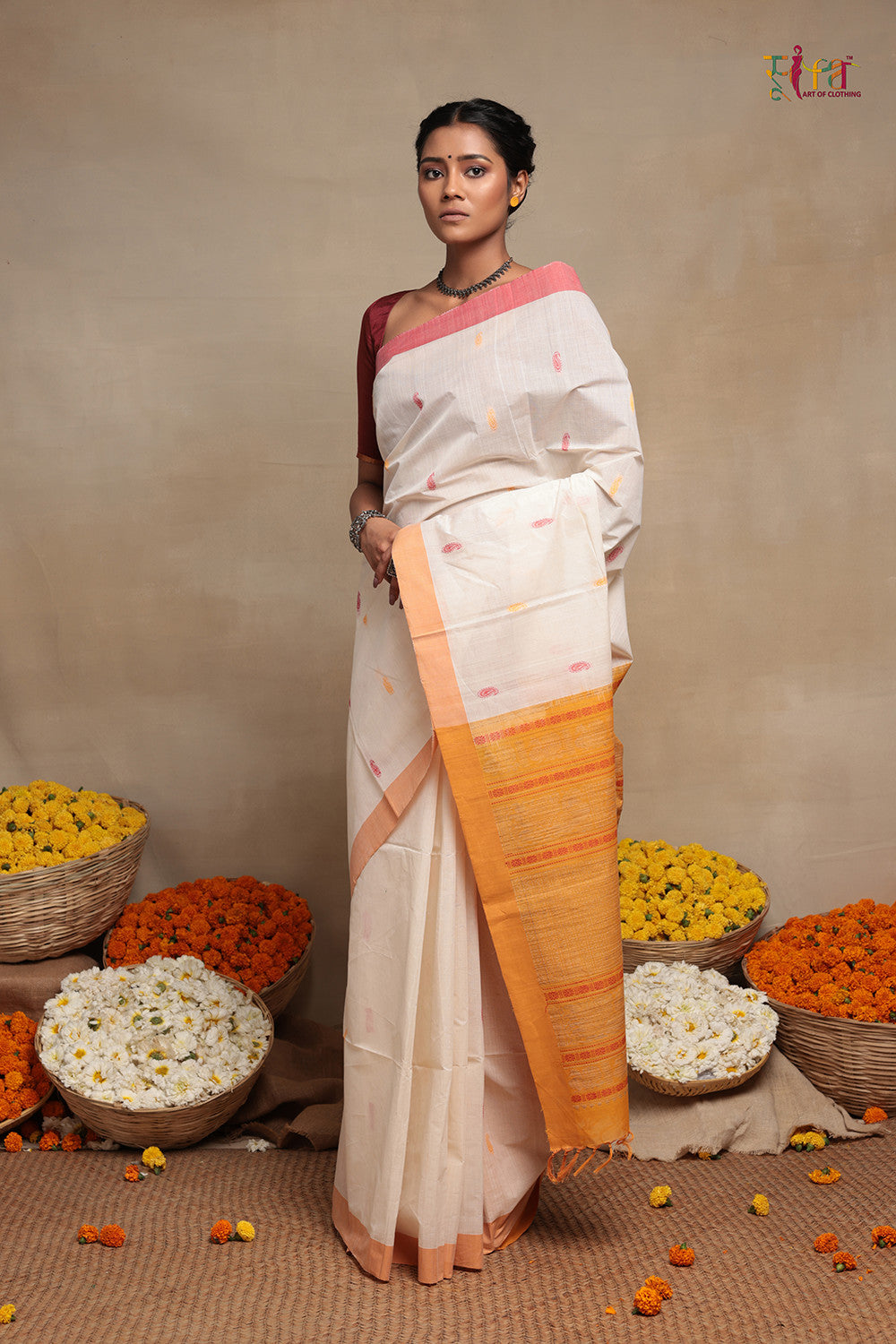 White Handloom Cotton Kanchi Saree