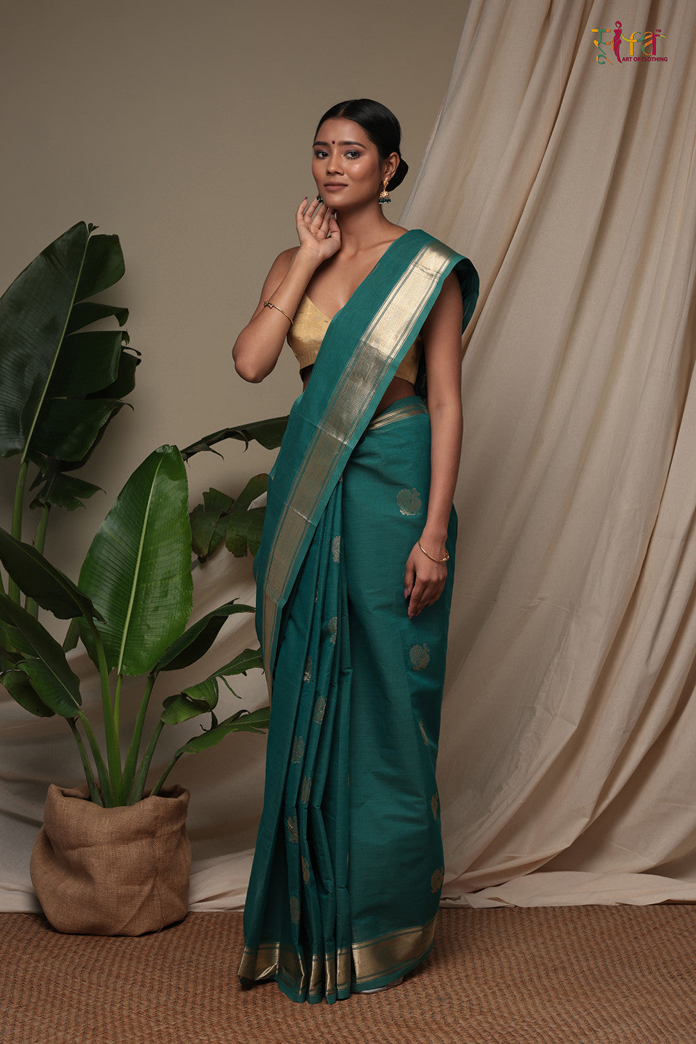 Handloom Jade Green Pure Cotton Kanchi Saree With Zari Border And Motifs