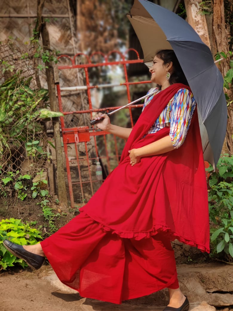 Lava Red Mul Mul Cotton Handloom saree