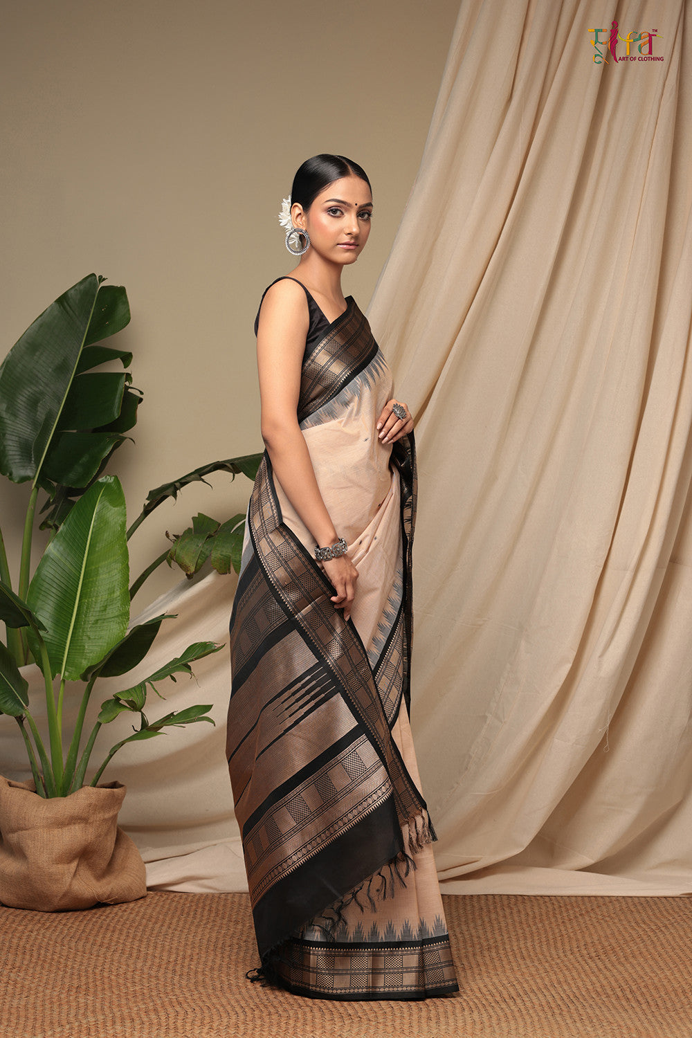 Handloom Peanut Brown Pure Cotton Kanchi Saree With Pure Silk Border & Pallu