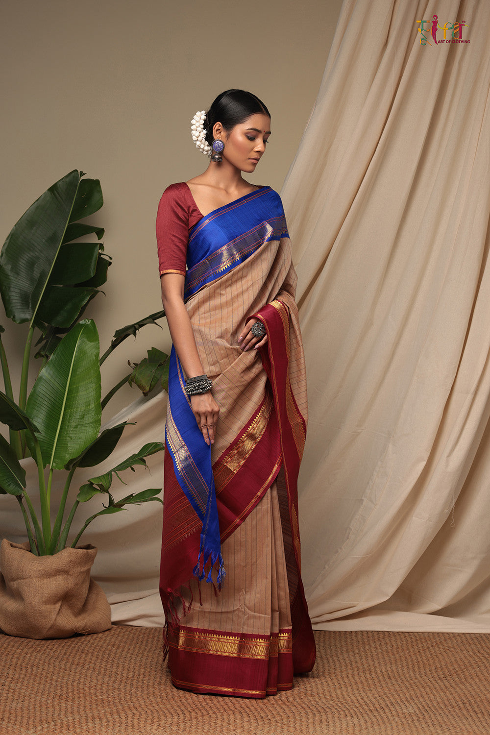 Handloom Wood Brown Pure Cotton Kanchi Saree With Pure Silk Border & Pallu