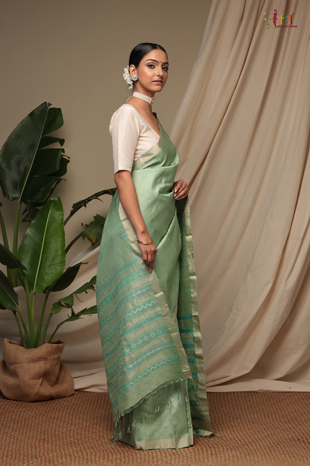 Handloom Pistachio Green Pure Tussar Silk Kanchi Saree with Zari Border