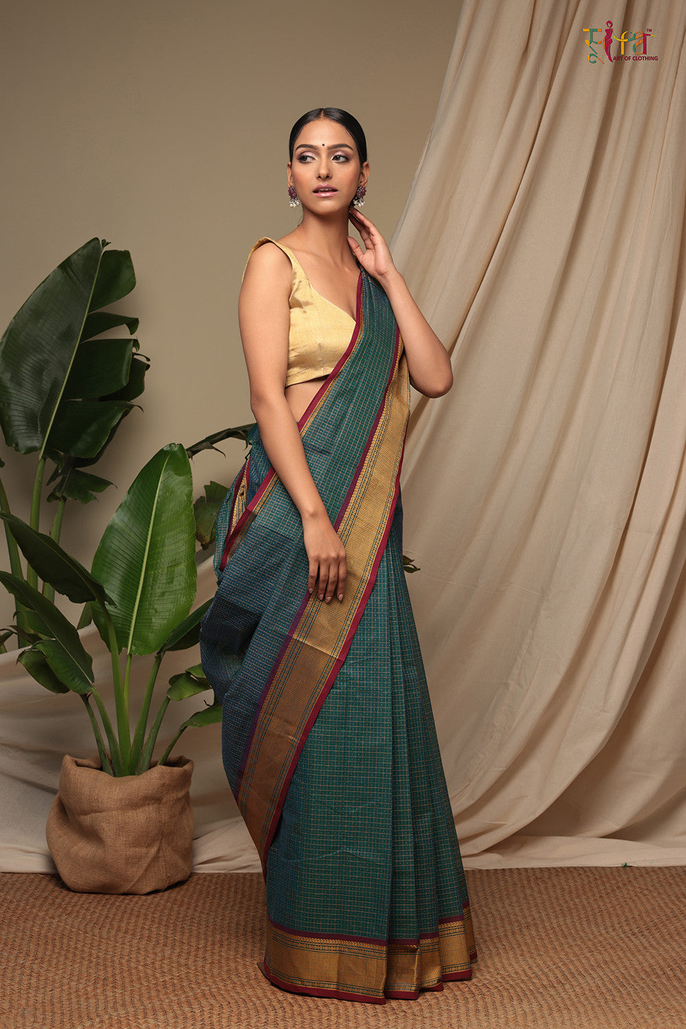 Handloom Emerald Green Pure Cotton Saree With Gold Zari Border & Pallu