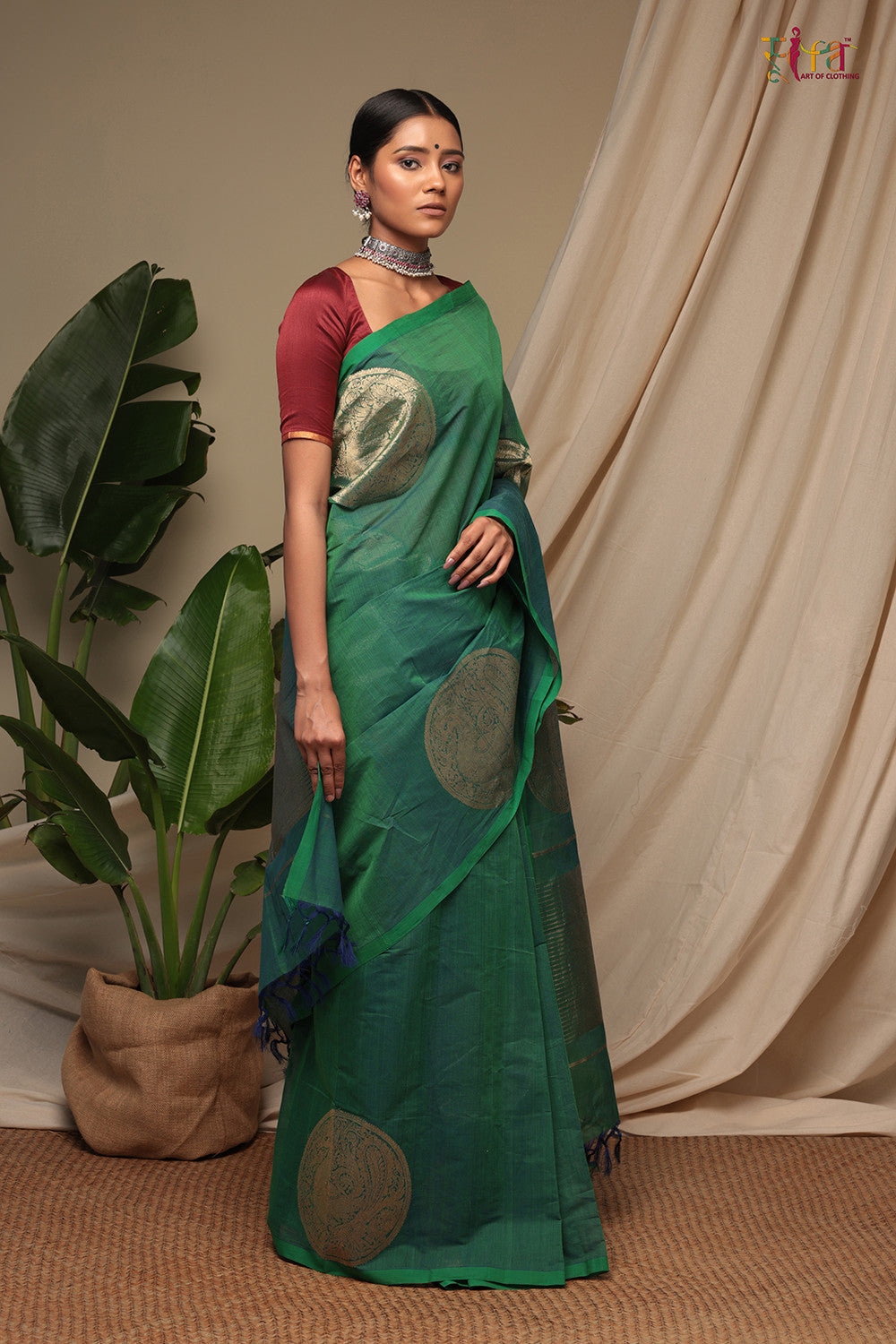 Handloom Sea Green Pure Cotton Kanchi Saree with Gold Zari Motifs & Pallu