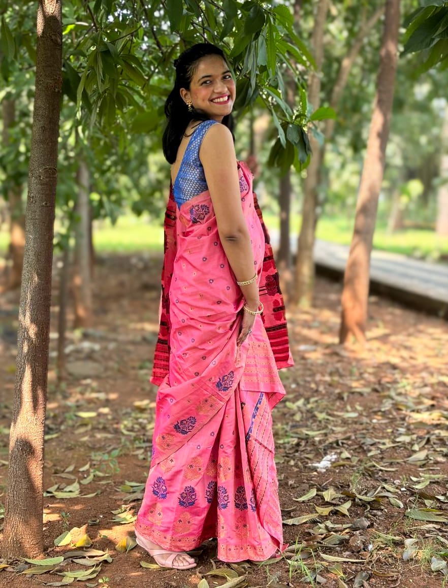 Devi Ridhima Pink Handloom Mekhela Chador saree