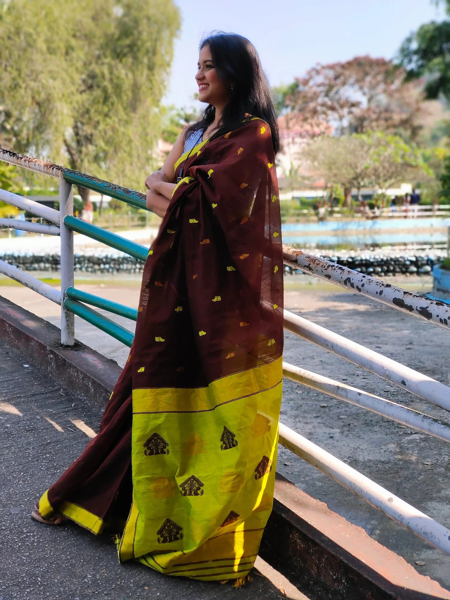 Alaya Wine handloom Cotton saree