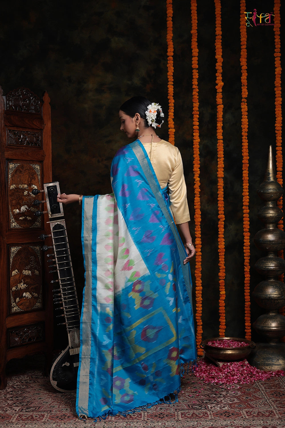 Handloom Blue And Cream Pure Mulberry Silk Saree With Zari Border