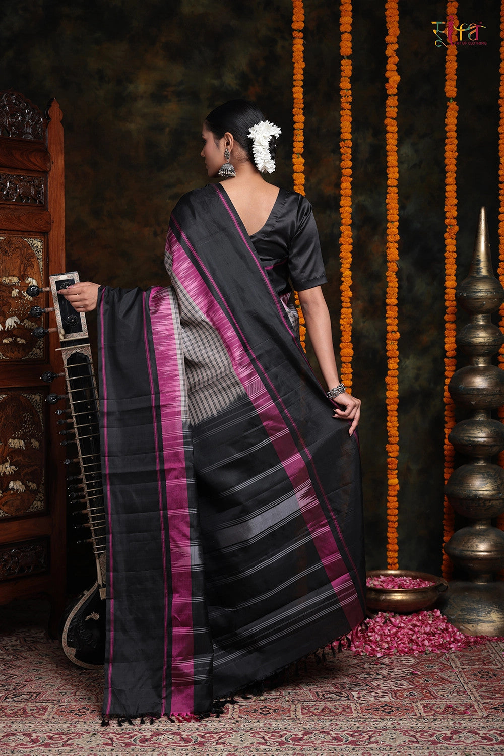 Grey Handloom Pure Silk Saree With Black Check