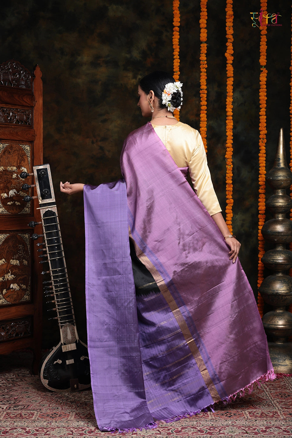 Orchid Voilet & Black Handloom Pure Silk Saree