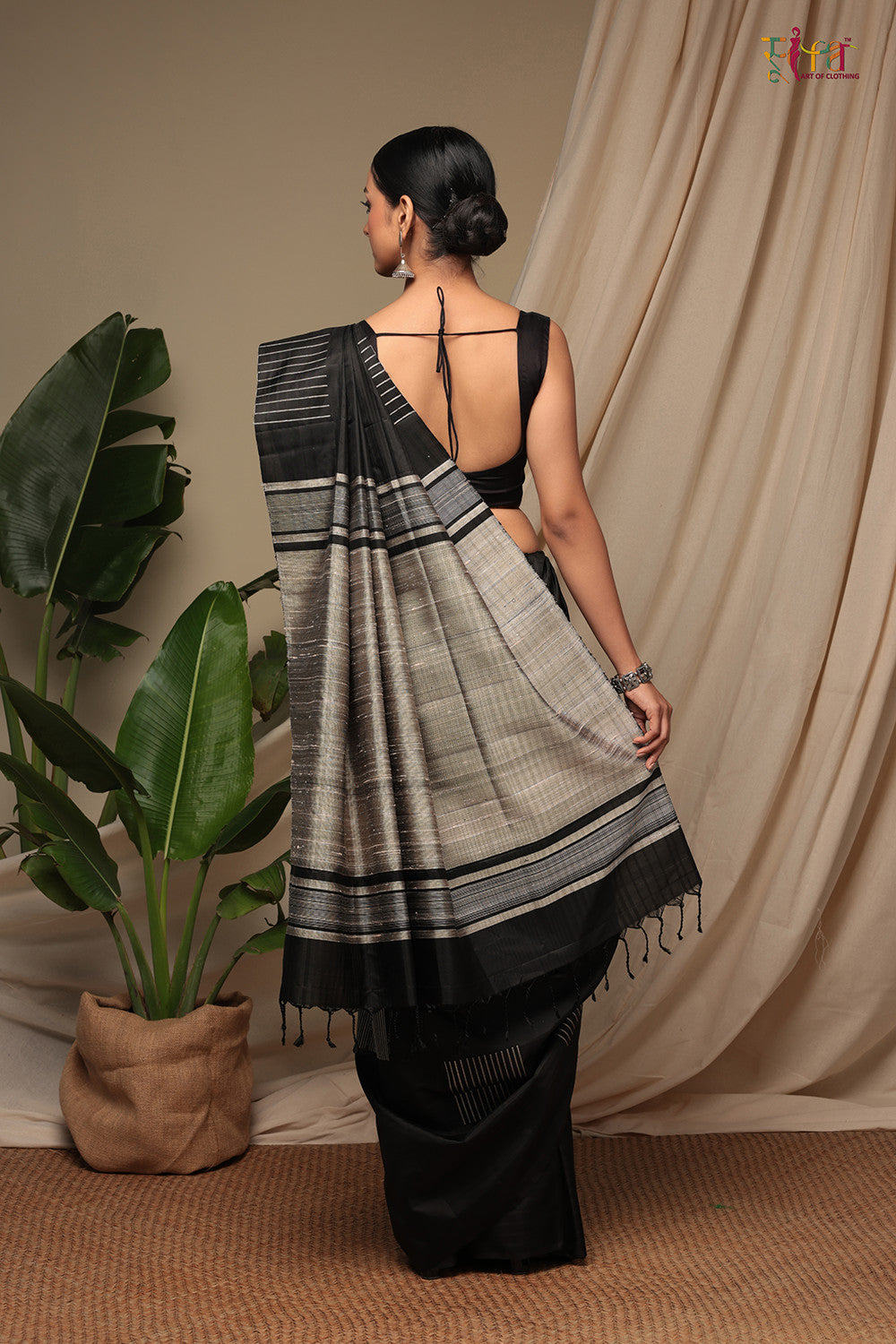 Handloom Jade Black Pure Silk Kanchi Contemporary Saree