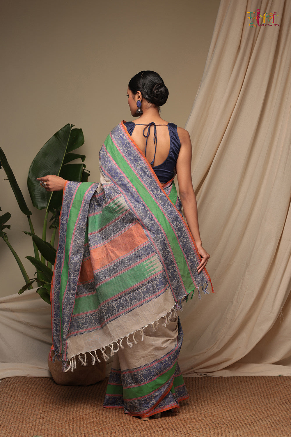 Handloom Water Chestnut Cream Pure Cotton Kanchi Saree With Generous Border