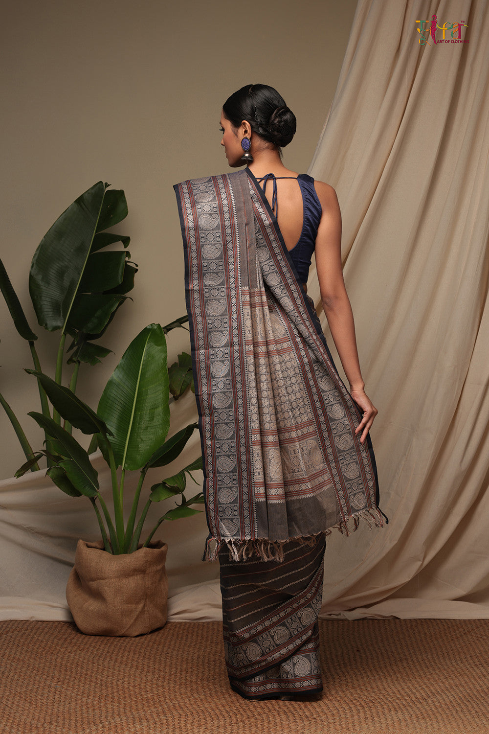 Handloom Ash Grey Pure Cotton Kanchi Saree