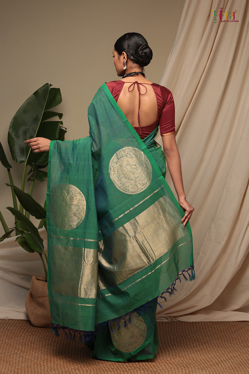 Handloom Sea Green Pure Cotton Kanchi Saree with Gold Zari Motifs & Pallu