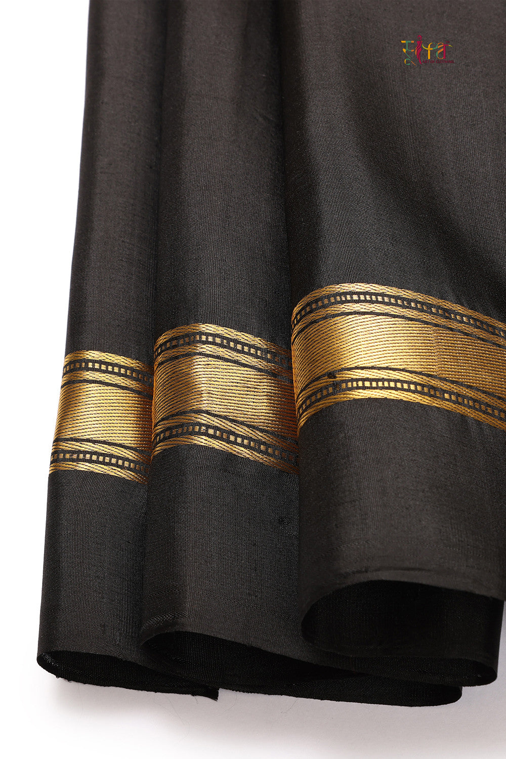 Handloom Grey Kanchipattu With Black Border