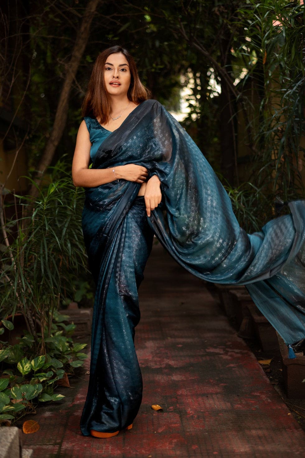 Rani Blue Georgette Handloom saree