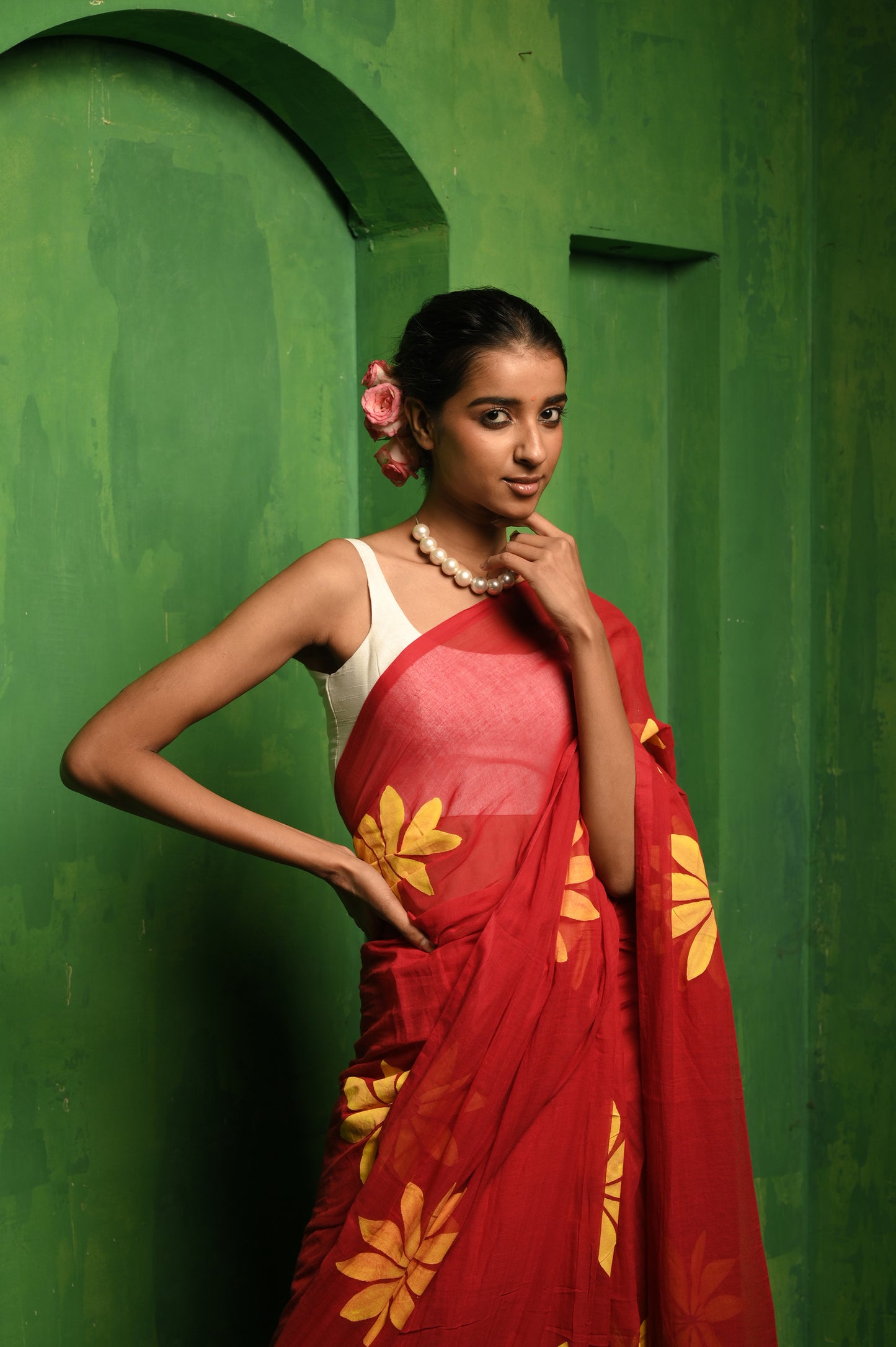 Anokha Pyaar I Red mul cotton handloom saree with handpainted florals