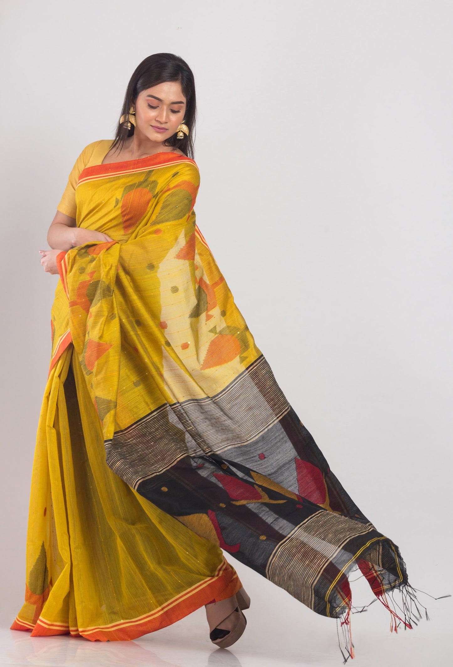 Yellow Blended Cotton Jamdani Saree