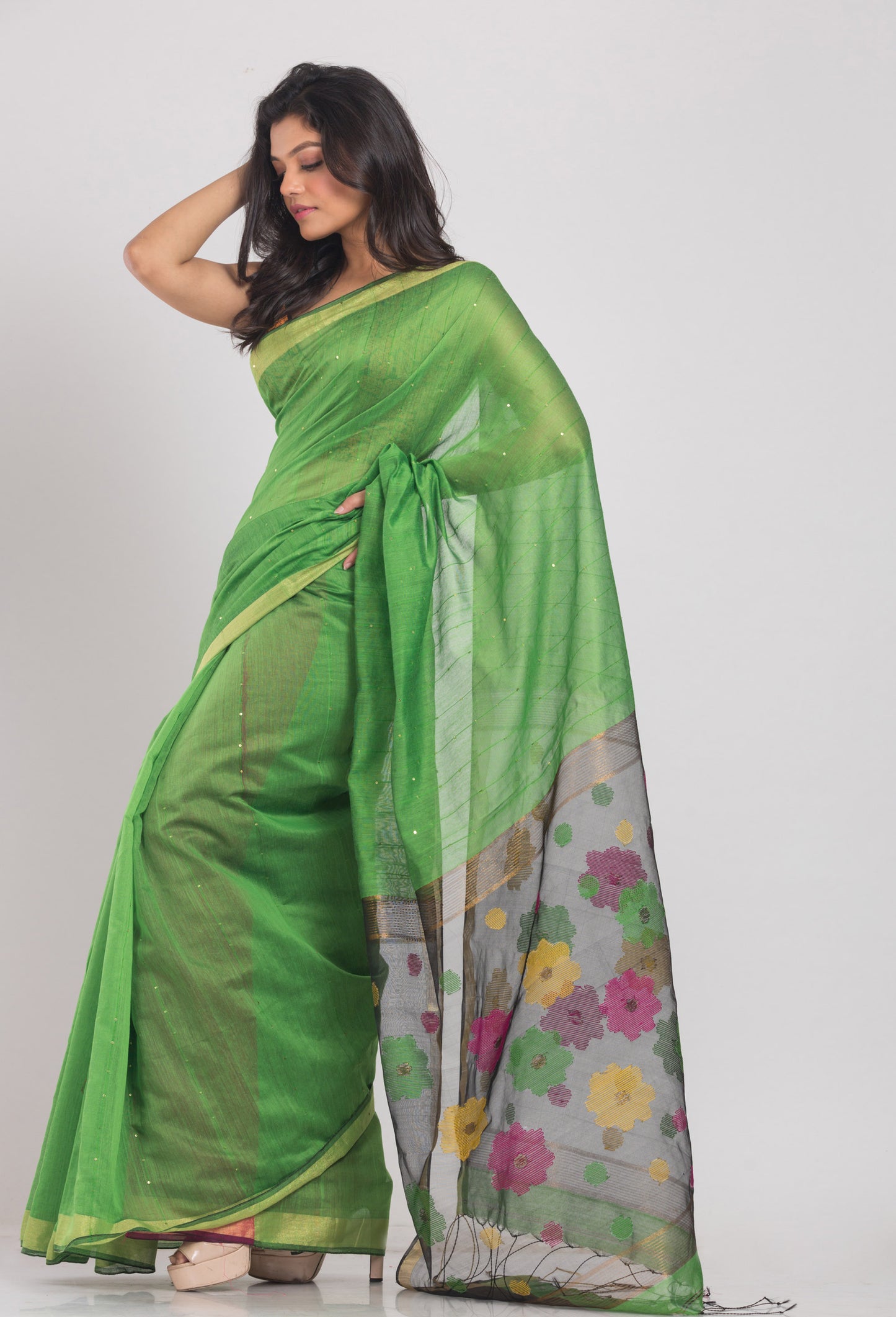 Green Hanwoven Blended Cotton Saree