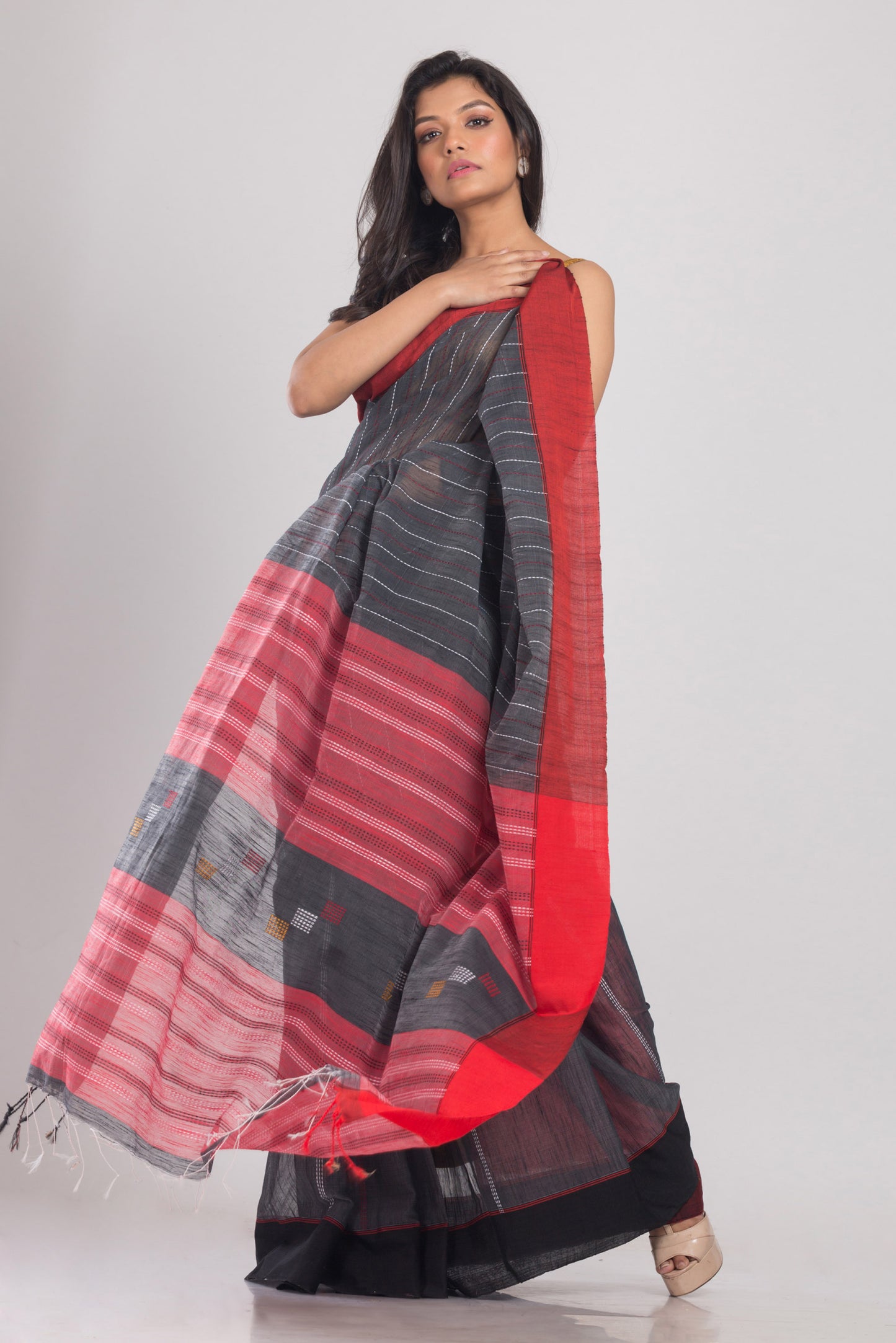 Grey Handwoven Cotton Silk Saree