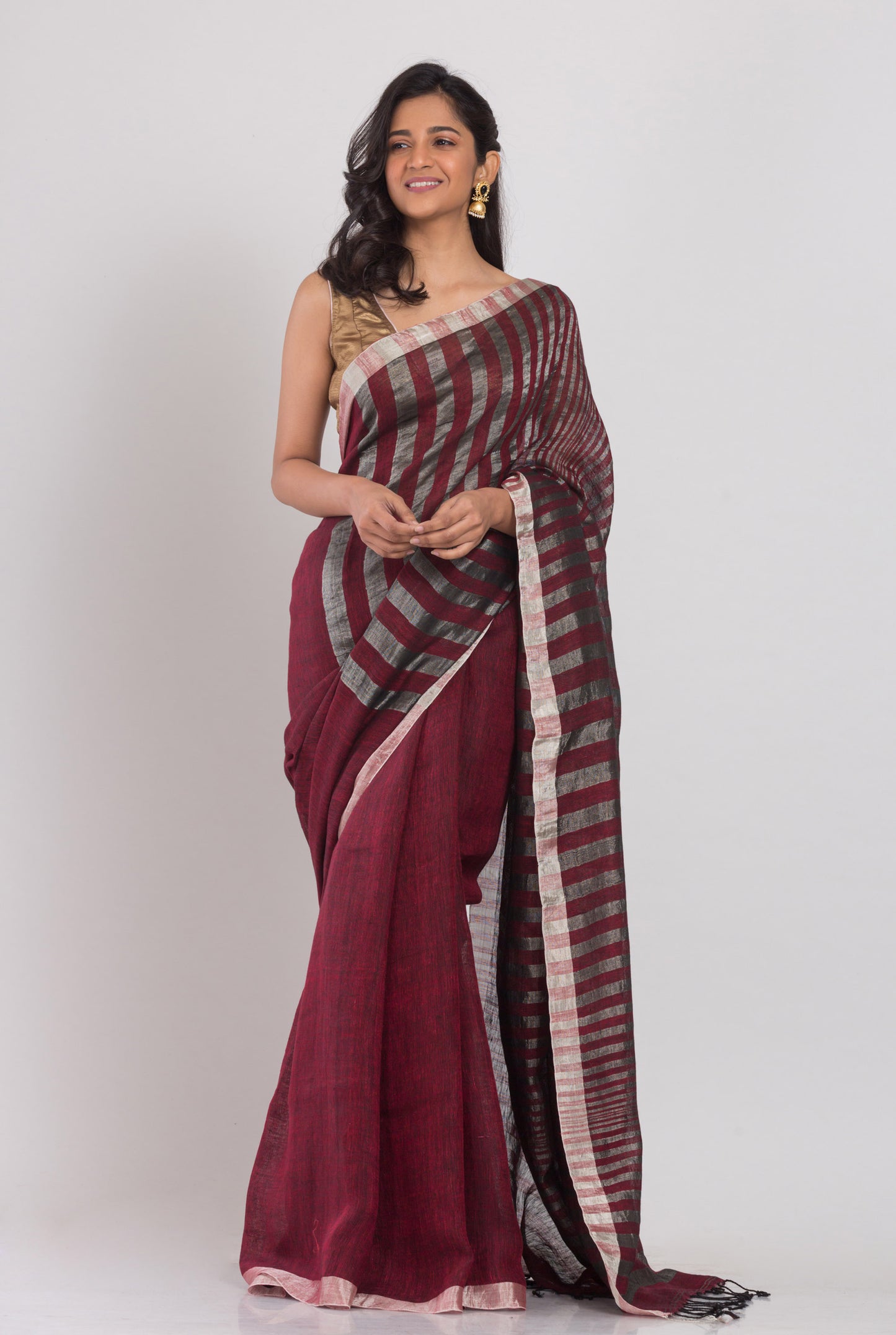 Maroon Linen Saree With Silver Zari Pallu And Border