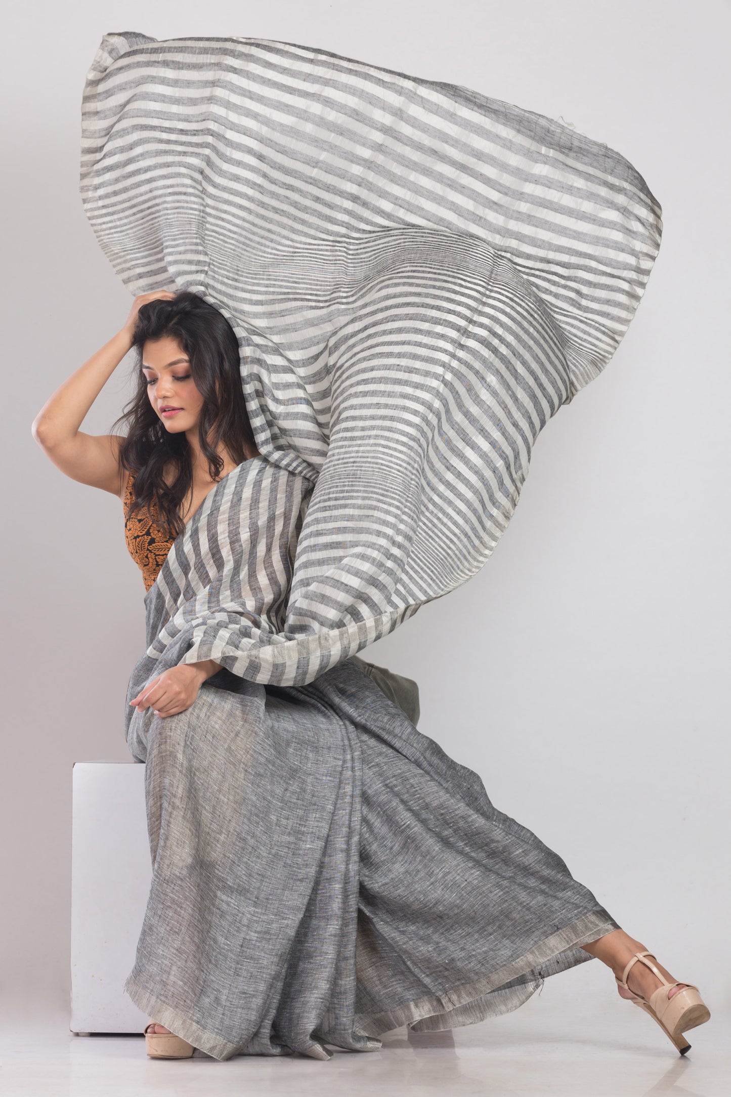 Grey Handwoven Linen Saree