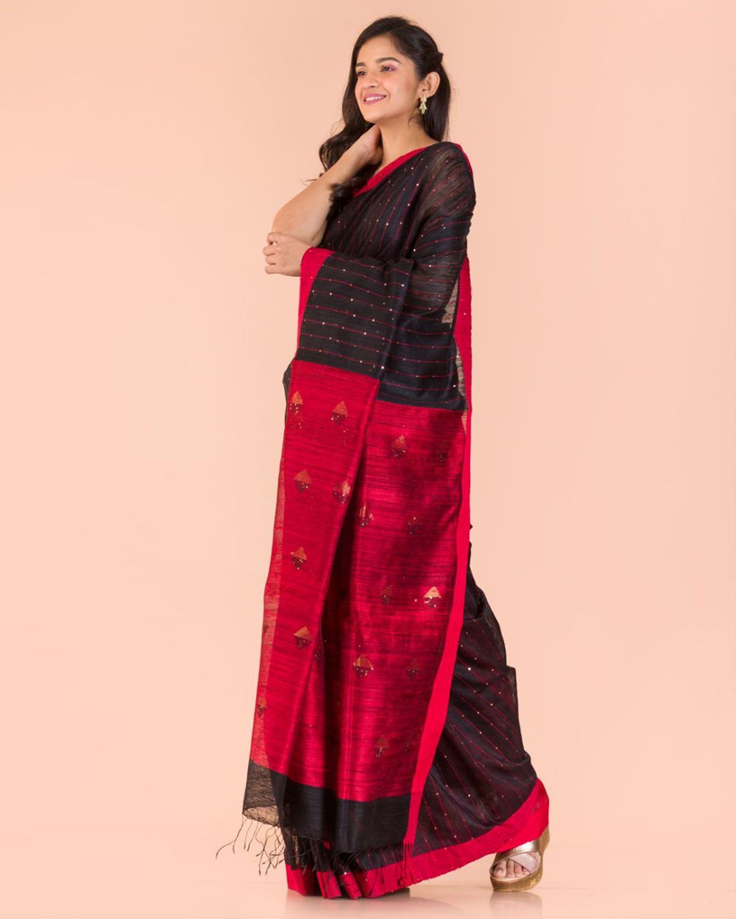 Black Handwoven Matka Silk Saree