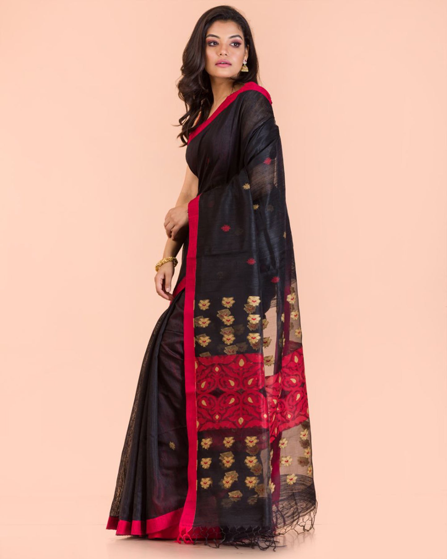 Black Handwoven Matka Silk Saree