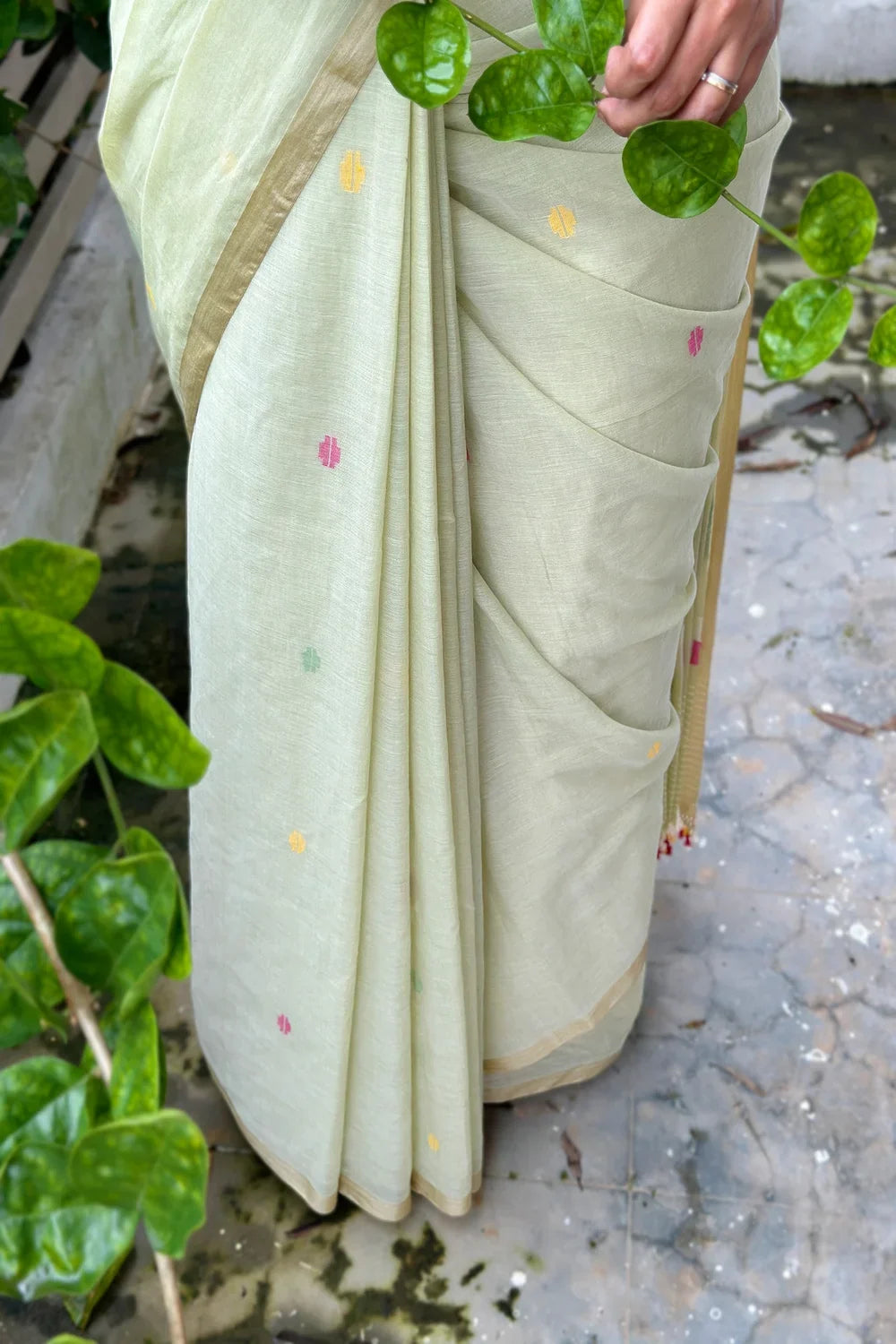 Handloom Leaf Green Soft Cotton Jamdani Saree