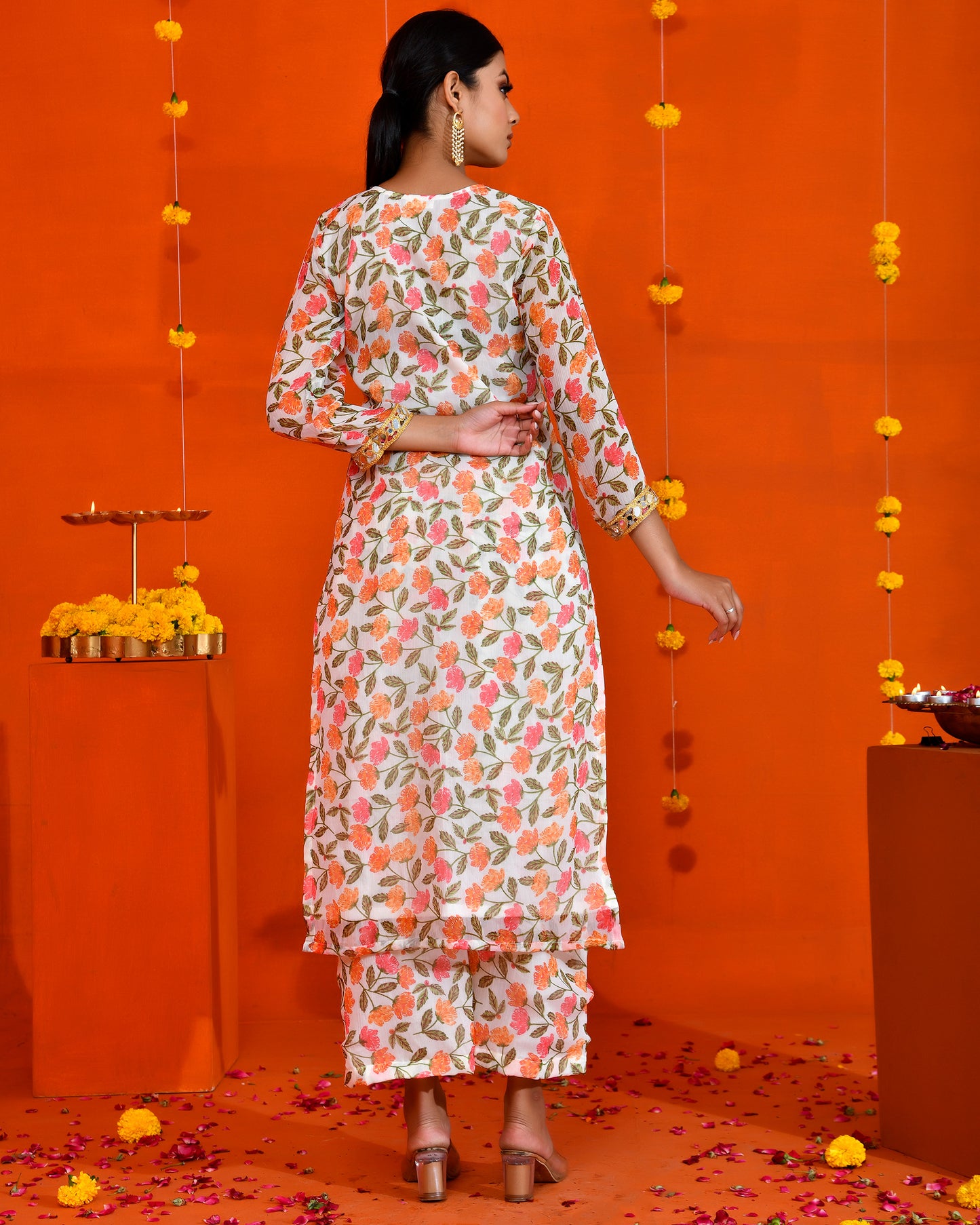 Off-White Chiffon Utsav Bannhi Printed Jaipuri Kurta set