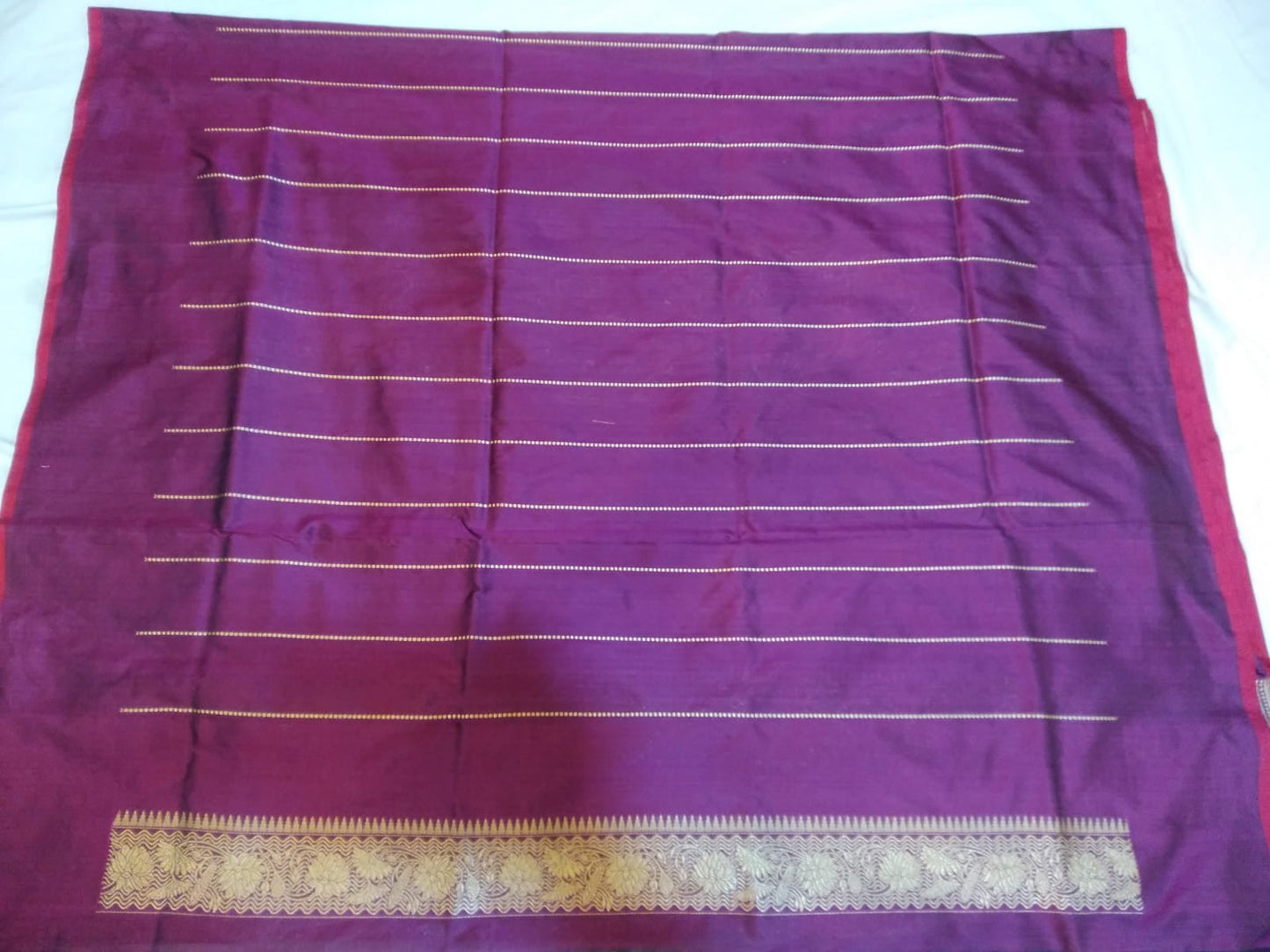 Magenta Handwoven Kadwa Katan Silk Saree - Panaya