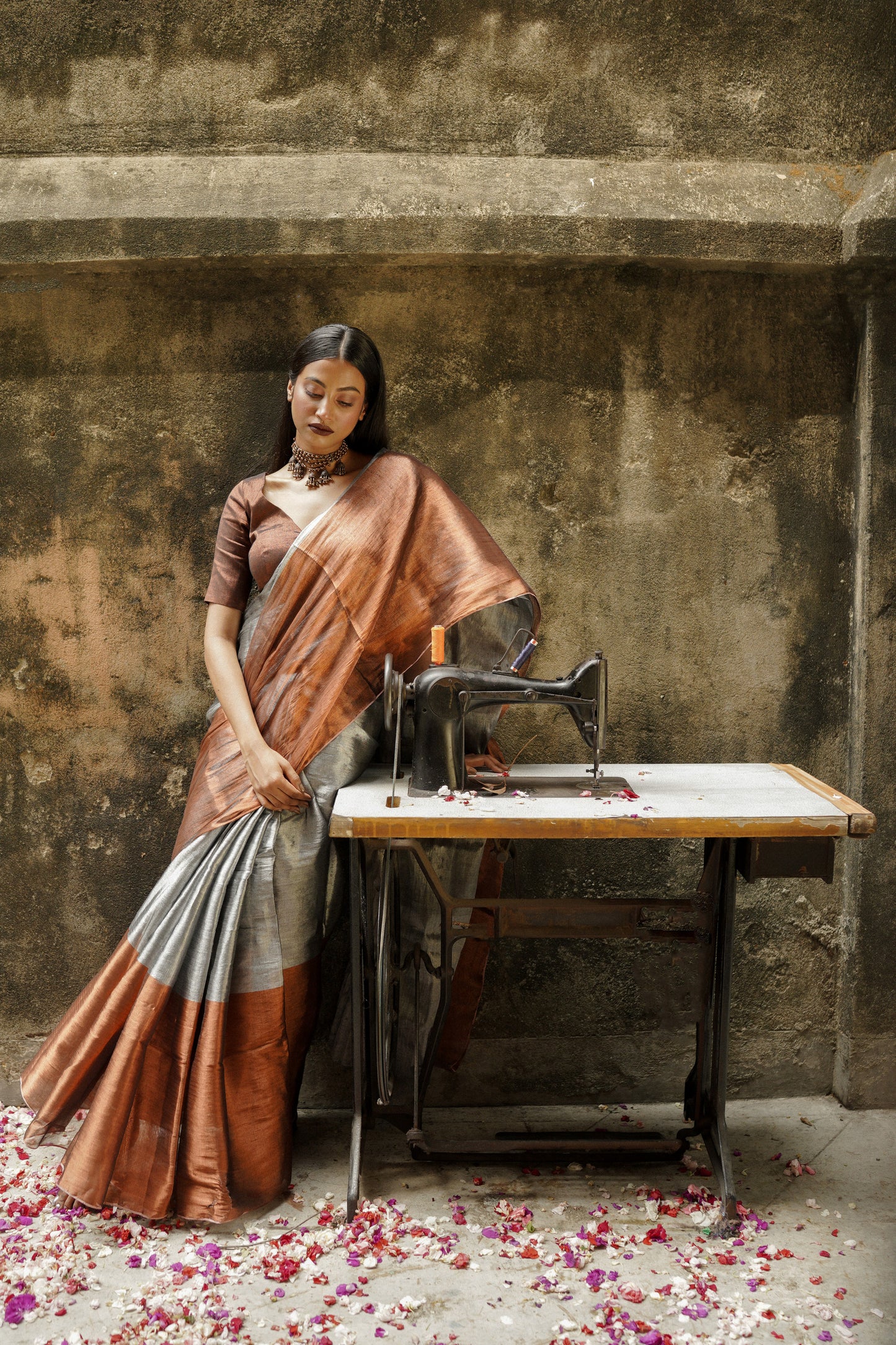 Chandi Aur Tamba I Silver And Copper Handloom Tissue Saree