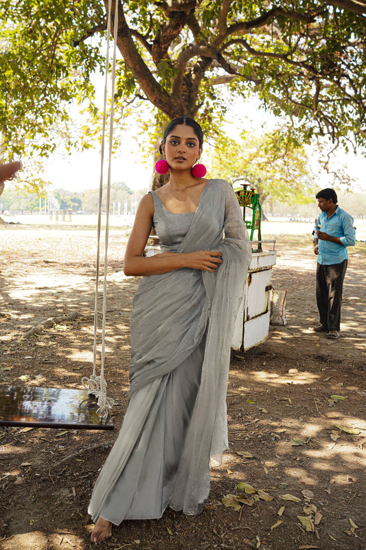 Cola Ice Gola | Grey Handloom Cotton Silk Saree