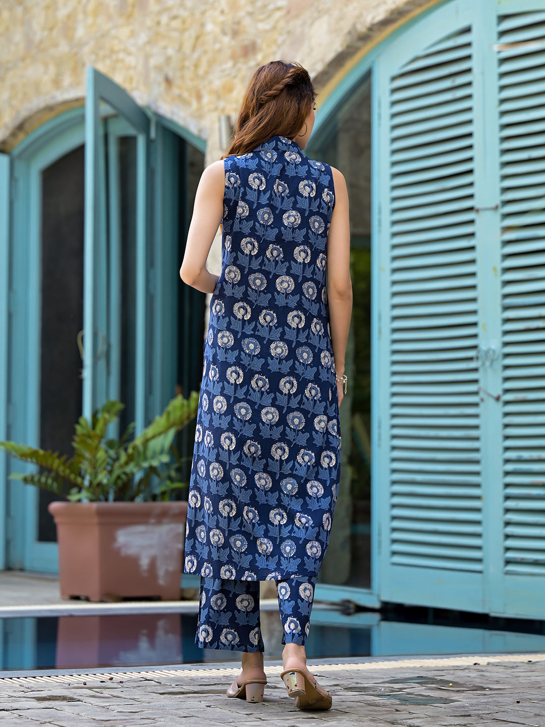 Navy Blue Floral Printed  A-Line Rayon Kurta Set