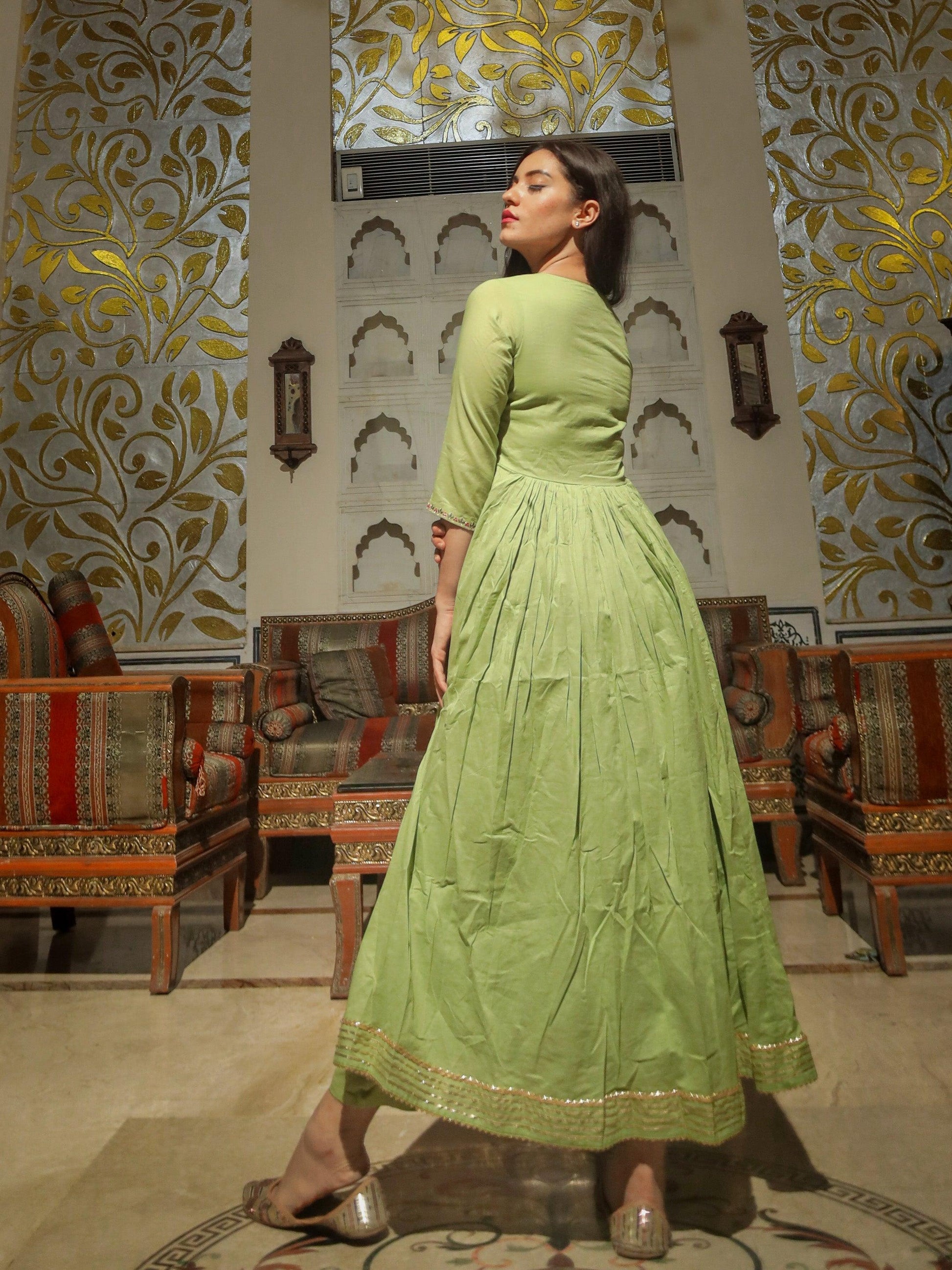 Divena Green Cotton Kurta Pant Set - divenaworld.com