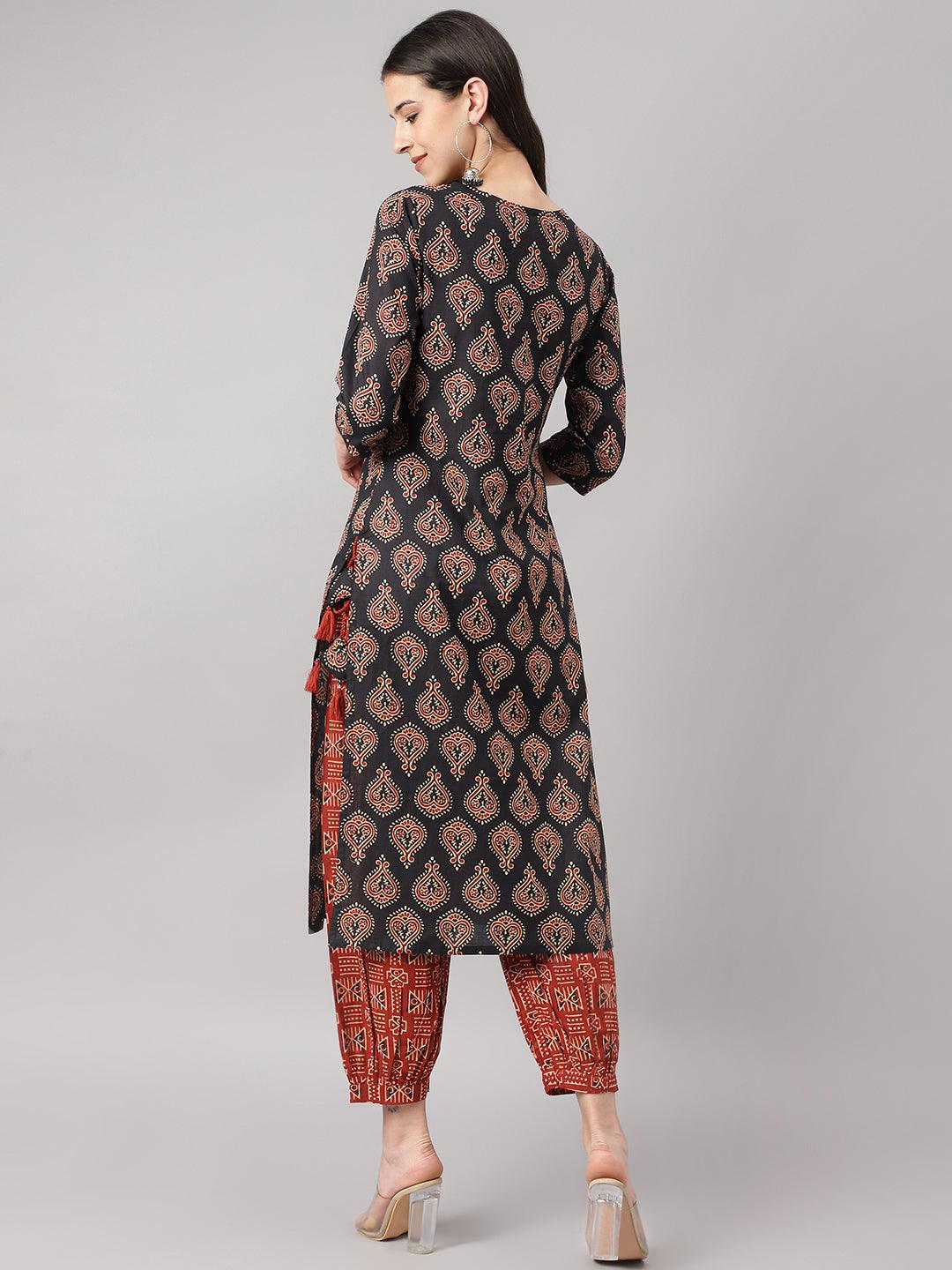 Divena Black and Red Cotton Buti Printed Kurta with hem Cuffed pant set - divena world-Mohi