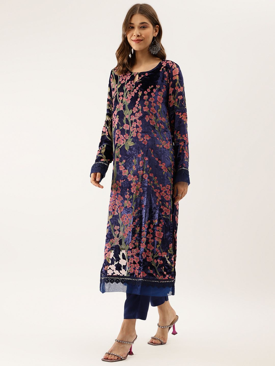 Blue Floral Burnout Velvet Kurta Set with Organza Dupatta