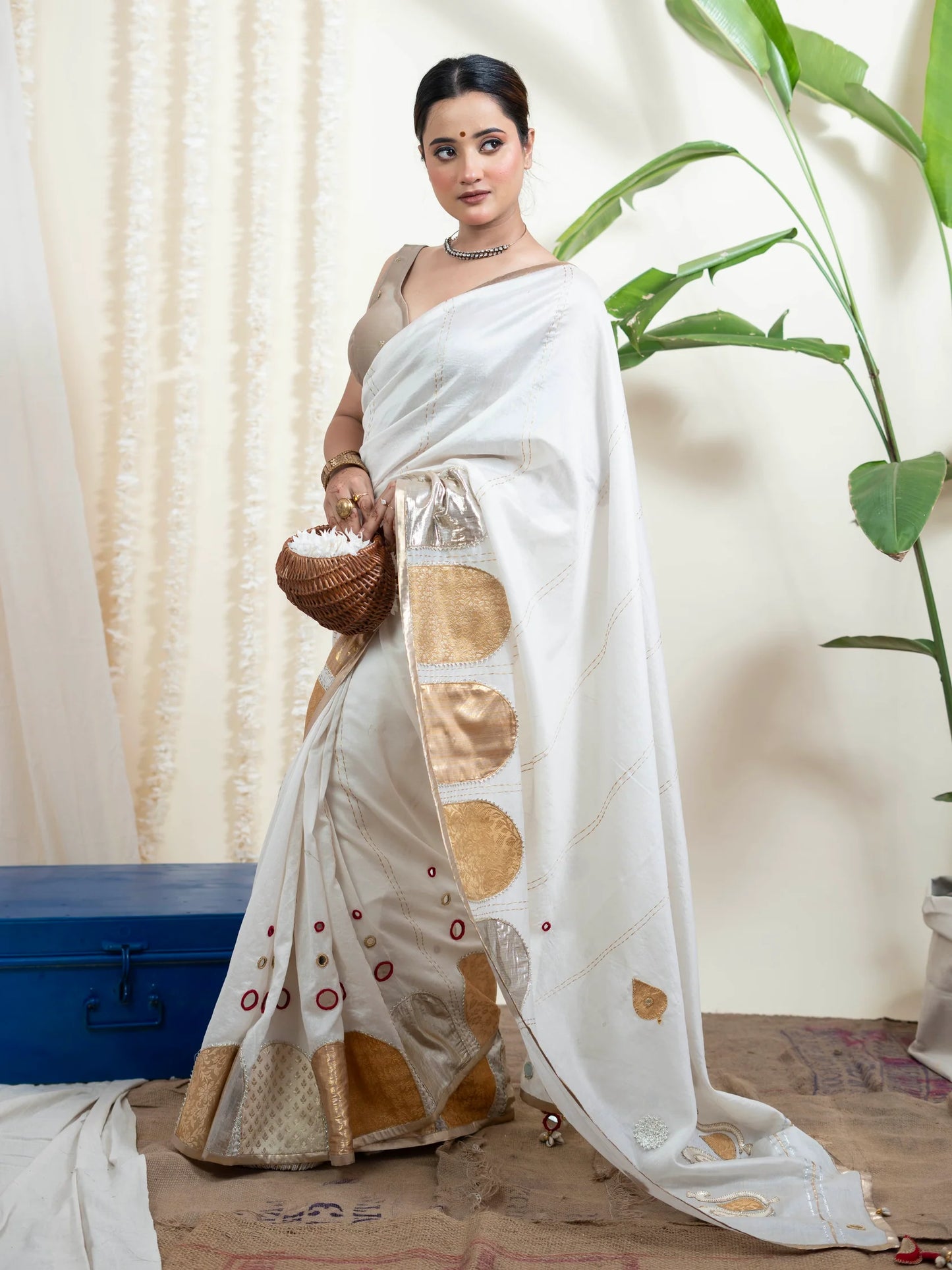 Jugni White Saree