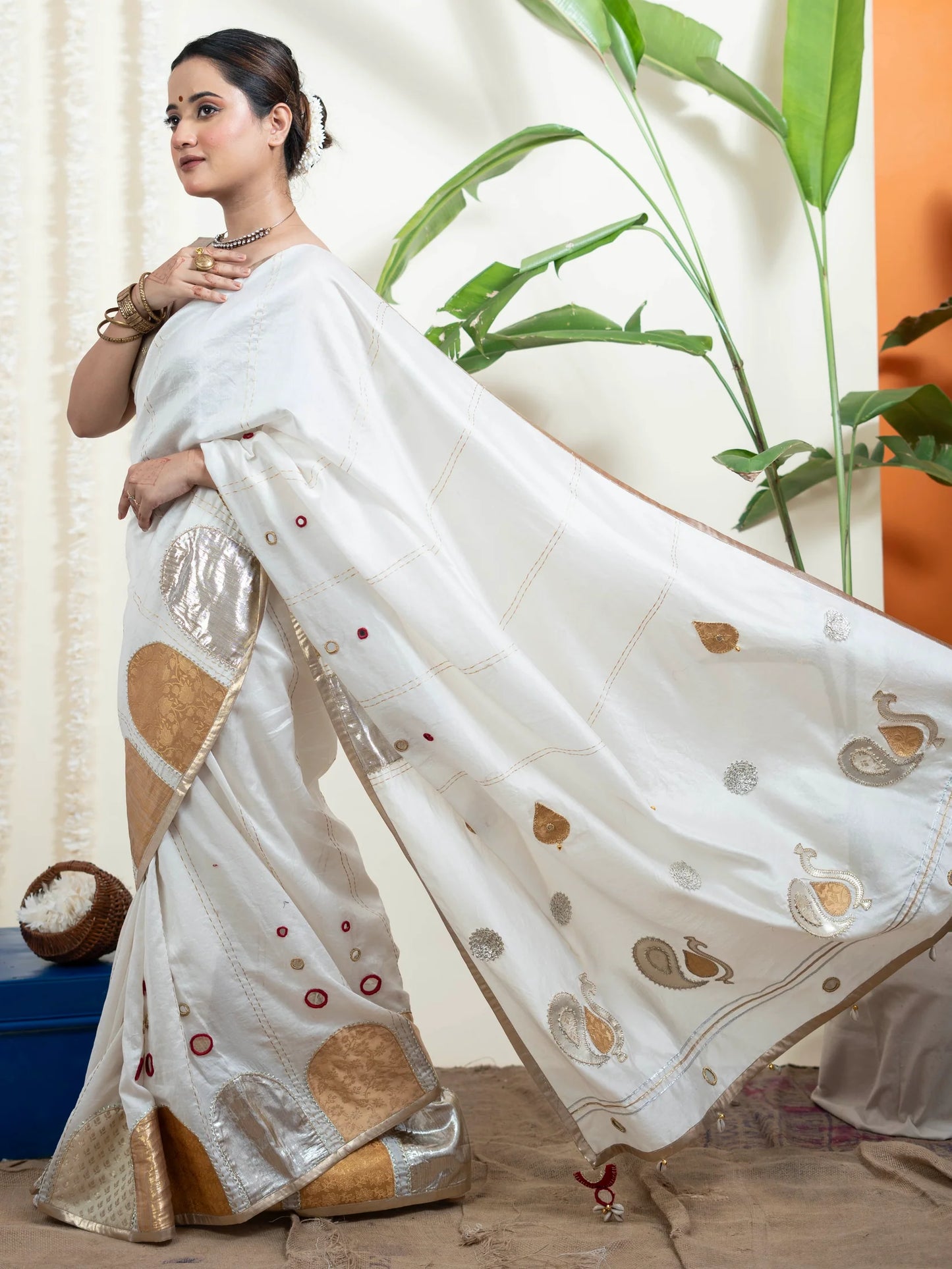 Jugni White Saree